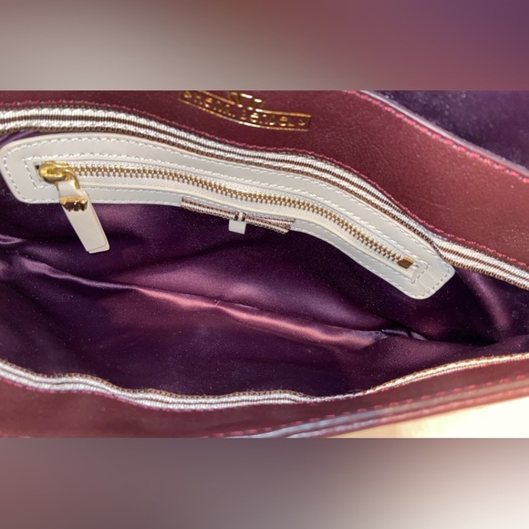 Women’s HENRI BENDEL brown and gold shoulder‎ bag/clutch with gold hardware - Picture 13 of 17